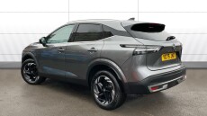 Nissan Qashqai 1.3 DiG-T MH N-Connecta [Glass Roof] 5dr Petrol Hatchback